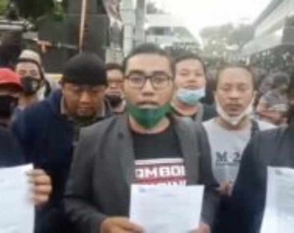 WhatsApp Image 2020 06 30 at 11.38.00 300x150 1 1 Aksi Damai Driver Online Bamboe Runcing Bersatu Hasilkan Dua Tuntutan