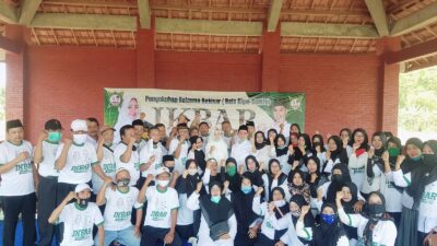 Peduli Covid-19, IKBAR Turun Langsung ke Kecamatan Sooko untuk Bakti Sosial
