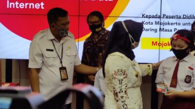 “Biar Rajin”, Ning Ita Launching Paket Data Gratis Bersama Indosat