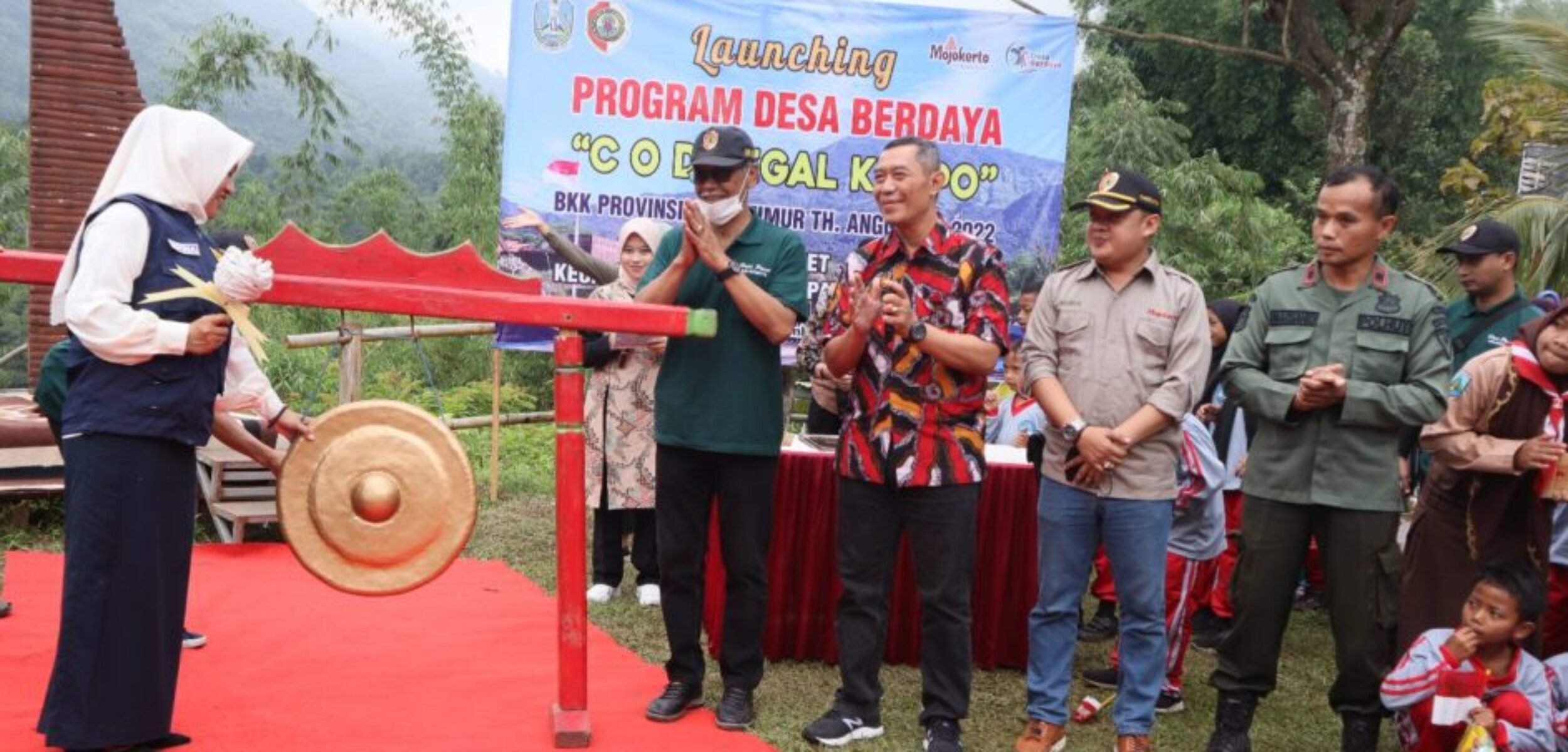 Bupati Mojokerto, Ikfina Fahmawati meresmikan COD Tegal Klopo Suguhkan View Gunung Welirang untuk Swafoto