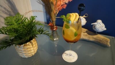 Red Shelter, Minuman Sehat Menyegarkan karya Aston Inn Jemursari