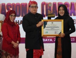 Pemkab Mojokerto Raih Penghargaan Pembangunan Keluarga Terbaik Ke-3