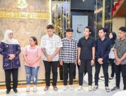 Enam Korban Perdagangan Orang di Thailand Bertemu Gubernur Jatim