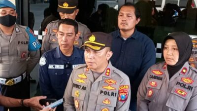Kapolresta Mojokerto AKBP Wiwit Adisatria memberikan keterangan pers kasus Siswi SMP Dibunuh Temas Sekelas