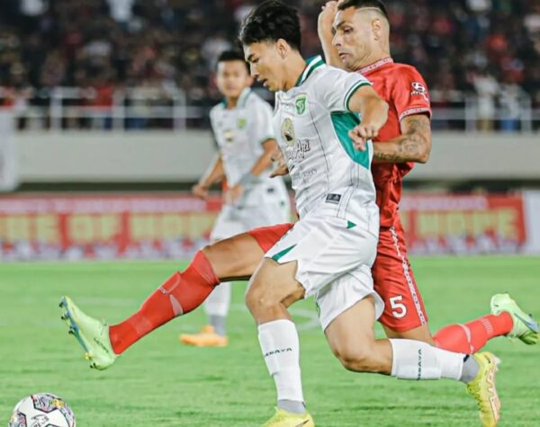 Tertinggal 3 Gol di Babak Pertama, Persebaya Kalahkan Persis Solo 3-4