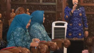 Bupati Ikfina Berharap Desa Cinandang Dapat Nilai Terbaik