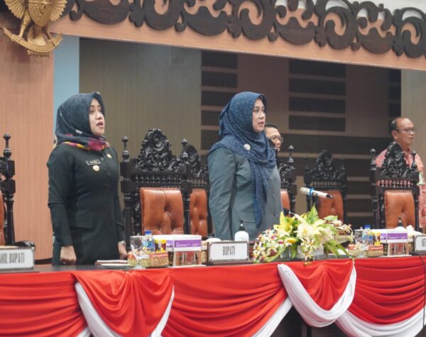 Jawaban Bupati Mojokerto Terhadap Raperda Pertanggungjawaban APBD 2022