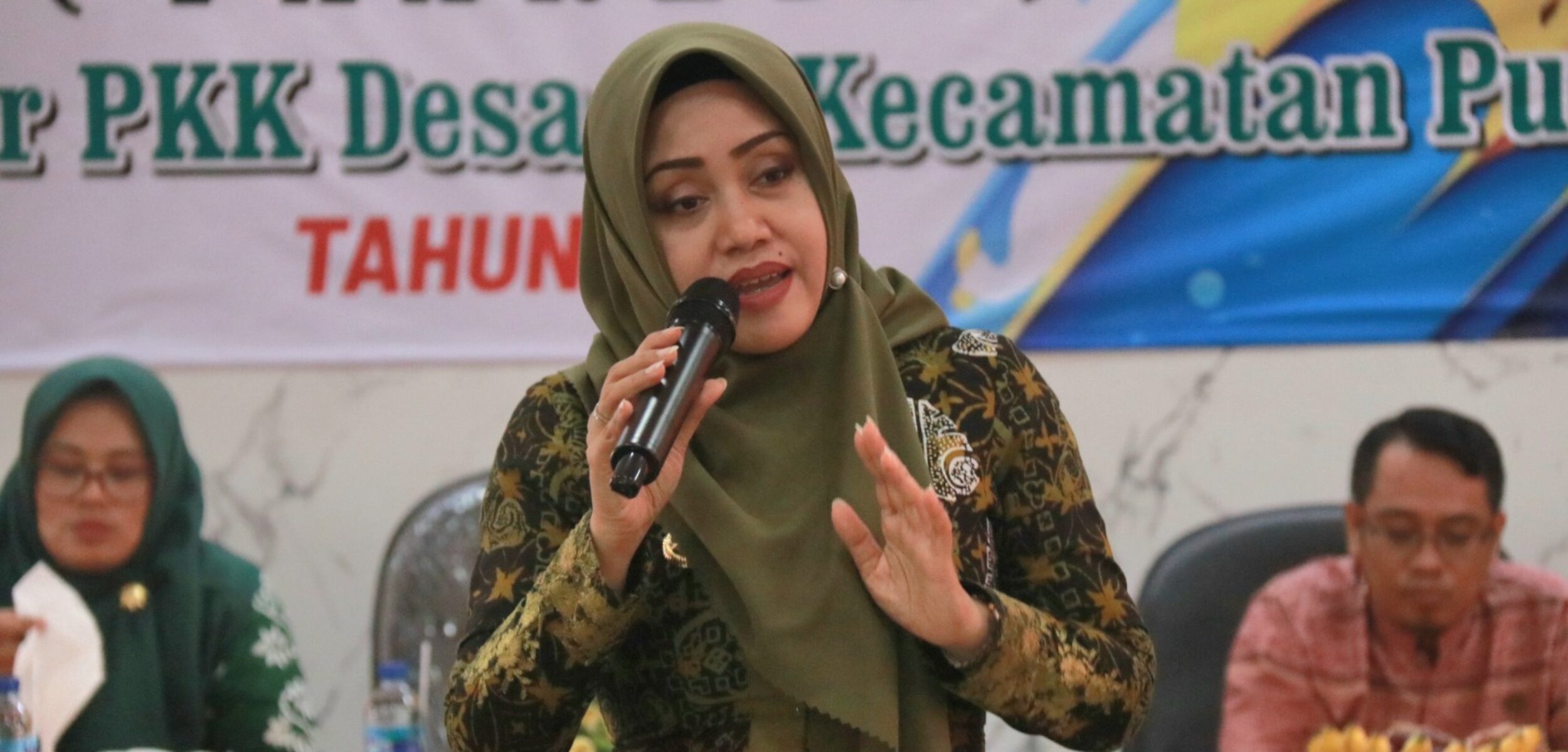 513EF9FE A868 4BC3 955D 9699073E7E2E