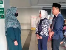 Akhir Pekan di Yogyakarta, Wali Kota Mojokerto Ning Ita Jenguk Cak Nun dan Sowan Gus Muwafiq