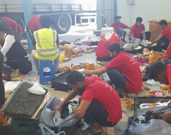 Jadwal Kepulangan Jamaah Haji Mulai 4 Juli, Jemaah Dilarang Bawa Zamzam di Koper