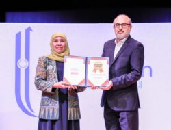 Istimewa, Gubernur Khofifah Raih Honorary Award for Global Peace and Women Empowerment