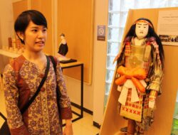 ITS  Gelar Ningyo, Kenalkan Sejarah Budaya Jepang