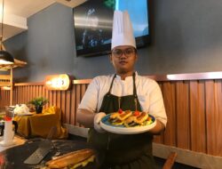 Pendamping Teh Tarik, ASTON Inn Jemursari Perkenalkan Roti Bantal Ayam Kari