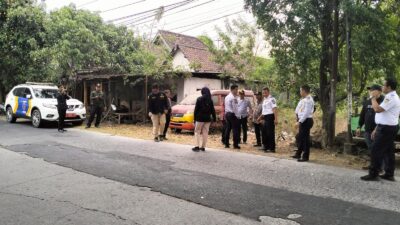 Dishub Jatim melakukan survei atas perubahan rute bus Trans Jatim Koridor III yang menghubungkan Mojokerto-Gresik, Senin (2/10/2023). (Dok. UPT LLAJ Dishub Jatim) 