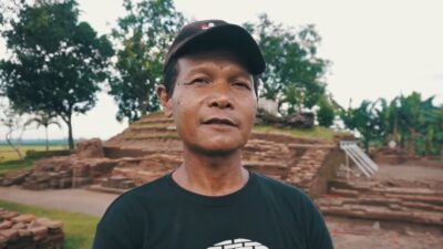 Kuswari, Juru Pelihara Candi Watesumpak Mojokerto. (Erix/KabarTerdepan.com) 