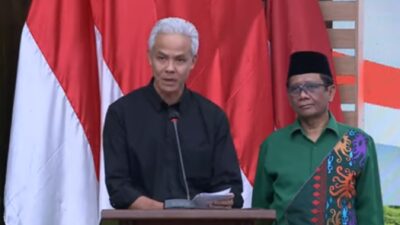 Ganjar Pranowo dan Mahfud MD menyatakan kesiapannya maju dalam Pilpres 2024, Rabu (18/10/2023). (Tangkaoan layar YouTube PDI Perjuangan) 