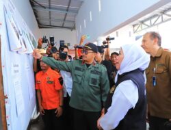 Gubernur Khofifah Tinjau Posko Karhutla Gunung Lawu