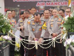 Hiasi Mapolda Jatim, Kapolda Irjen Toni Resmikan Semeru Walk dan Air mancur Semeru