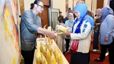 Gubernur Khofifah Dorong Jatim Jadi Pusat Pengembangan Industri Halal