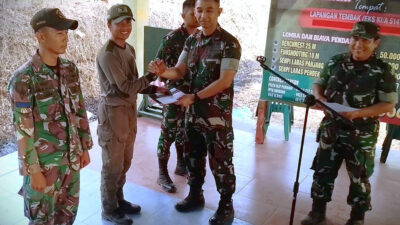 Tiga Prajurit Yontaifib 2 Marinir Raih Juara Menembak di Dandim Cup III Situbondo