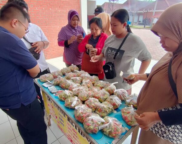 Harga Cabai Rawit Merah Melambung Tinggi, Pemkot Mojokerto Adakan Operasi Pasar