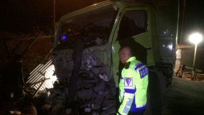 Kereta Api Tabrak Truk di Mojokerto, Polisi Dalami Keterangan Sopir