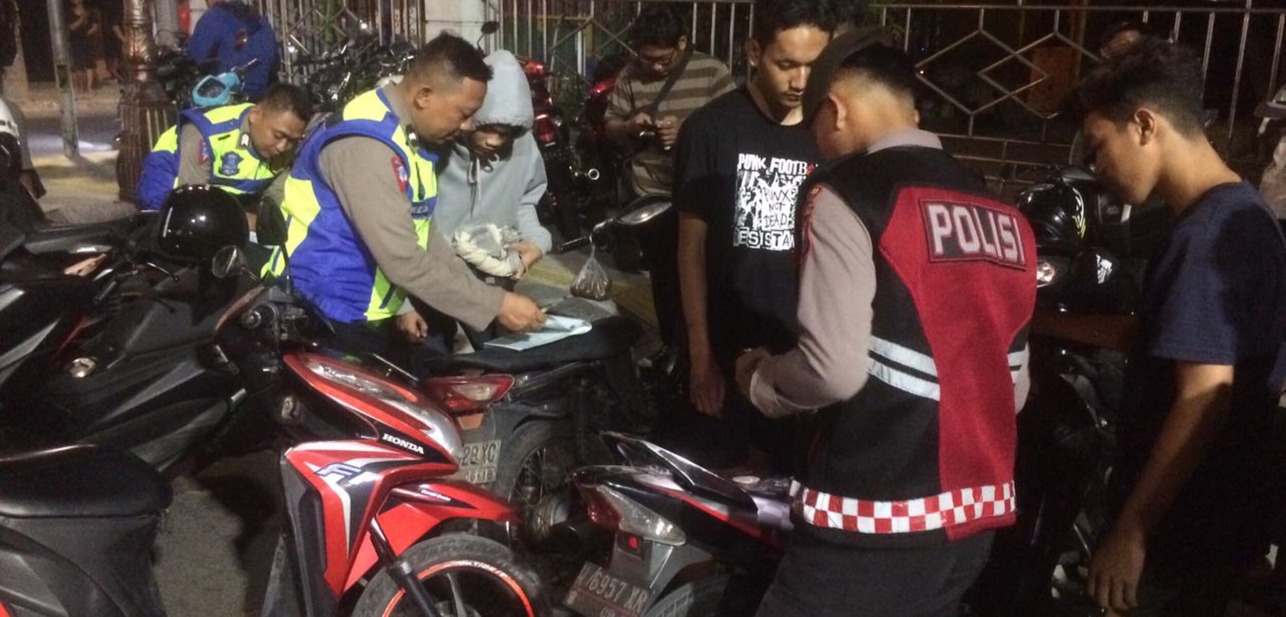 Razia Gabungan Amankan 22 Sepeda Motor Berknalpot Brong di Kota MojokertoDiamankan Polisi