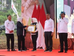 Dukung Pelaksanaan Koordinasi dan Fasilitasi Bidang Kehutanan, Bupati Mojokerto Sabet Penghargaan