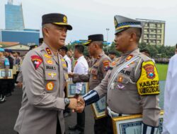 Kasat Lantas Polres Mojokerto Kota Terima Penghargaan dari Kapolda Jawa Timur