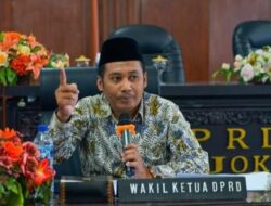 Diduga Fiktif, Wakil Ketua DPRD Junaedi Malik Soroti Dua Alamat Pemenang Proyek Trotoar di Kota Mojokerto