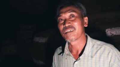 Mustain, pria di Mojokerto yang membuat gua sedalam 15 meter. (Erix/kabarterdepan.com) 