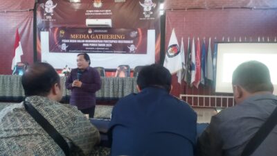 Kegiatan Mesia Gathering KPU Kabupaten Mojokerto, Minggu (10/12/2023). (Muzakki/kabarterdepan.com) 