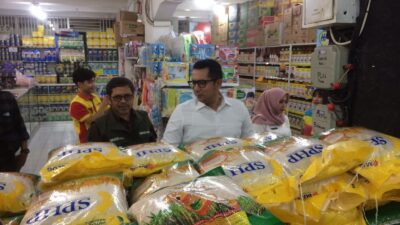 Pj Wali Kota Mojokerto Ali Kuncoro sidak pasar, Selasa (20/19/2023). (Erix/kabarterdepan.com) 