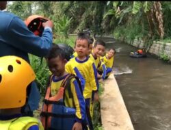 Keseruan Bermain Water Tubing di Gondang Mojokerto, Anak TK pun Merasa Senang