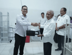 Tingkatkan Pelayanan UPTD Puskesmas, Bupati Asahan Serahkan Alat Kesehatan