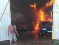 Usai Tersulut Api, Pria di Trowulan Mojokerto Dilarikan ke Rumah Sakit