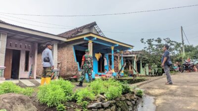 Hujan Disertai Angin, Lima Rumah di Kutorejo Porak Poranda Diterjang Puting Beliung