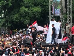 Dihadiri Ribuan Simpatisan, Kaesang Kampanyekan Prabowo-Gibran dan PSI di Sidoarjo
