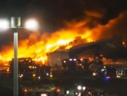 Kronologi Japan Airlines Tabrak Pesawat Lain hingga Terbakar, 5 Orang Tewas