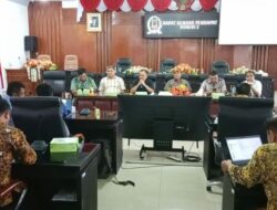 RDP Amburadulnya Proyek Pavingisasi dan Taman Bahari Majapahit Kota Mojokerto, Kadis PUPR Akan Lakukan Perbaikan
