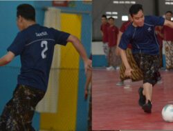 Main Futsal Sarungan, Gibran Pakai Nama ‘Samsul’ dan Menang
