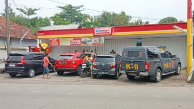 TKP Alfamart di Mojosari Mojokerto yang dibobol maling, Minggu (7/1/2024). (Joe/kabarterdepan.com) 