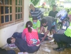 Senggolan dengan Mobil Boks, Pemotor di Mojokerto Terluka Masuk Sungai
