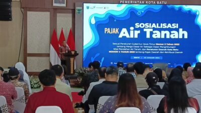 Kepala Bapenda Pemkot Batu Muhammad Nur Adhim saat memberikan sambutan di acara Sosialisasi Pajak Air, Jumat (26/1/2024).(Yan/kabarterdepan.com)