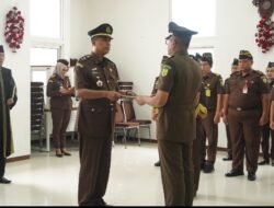 Kejari Batu Pimpin Sertijab dan Pelantikan Kepala Sub Bagian Pembinaan Pejabat Eselon lV