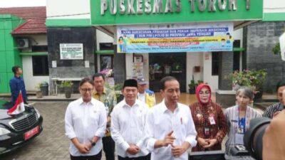 Entaskan Stunting, Jokowi Beri Alat Timbang Bayi untuk Puskesmas Toroh Grobogan Jateng
