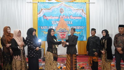 peringati 1 abad desa bupati ikfina hadiri ruwat desa mojowiryo 20240125 135127