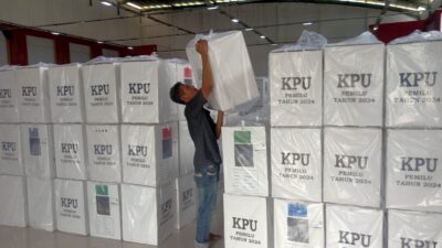 Logistik Pemilu 2024 di gudang KPU Grobogan. (Masrikin/kabarterdepan.com) 