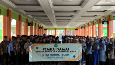 Foto bersama mahasiswa STAI Nurul Islam Mojokerto (Redaksi Kabarterdepan.com)