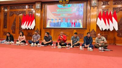 Ketua DPRD Kota Mojokerto, Sunarto memberikan sambutan saat Wirabhumi di Balai Kota Mojokerto (Redaksi Kabarterdepan.com)